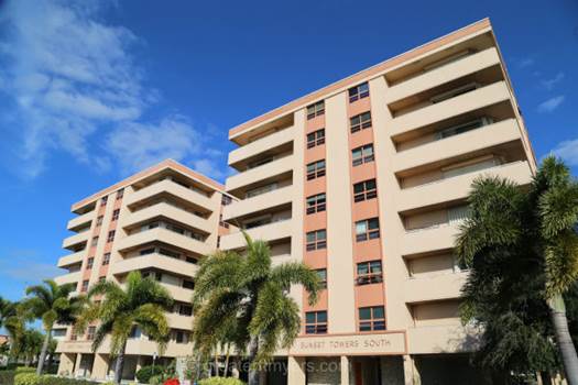 Sunset Towers - Cape Coral Real Estate - Cape Coral 55+ Communities