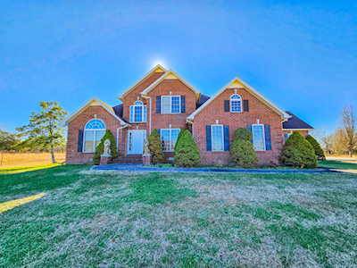 Bell Buckle, TN Luxury Homes for Sale