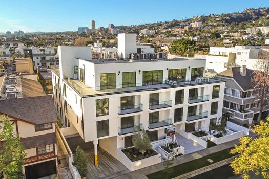 825 Croft at Melrose Place